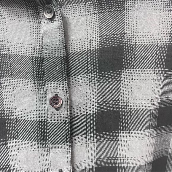 Halogen, Long-Sleeve, Sheer, Button-up, Size Small, Black Plaid - Picture 4 of 12